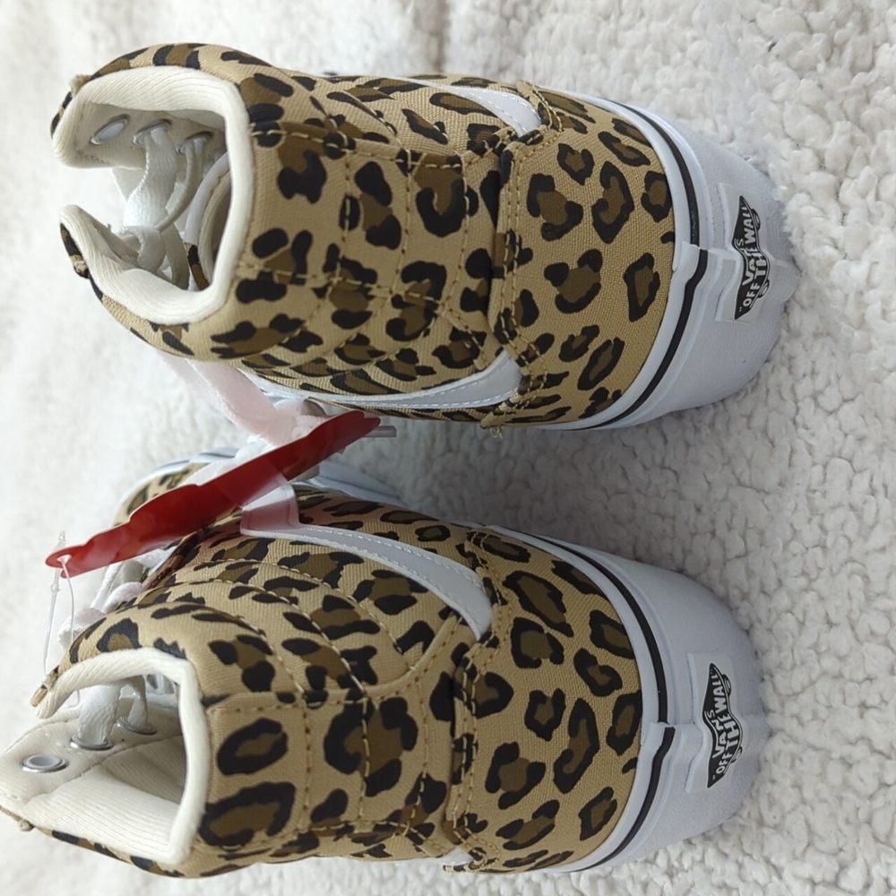 VANS FILMORE HIGH TOP PLATFORM SNEAKER - LEOPARD. - Picture 3 of 9